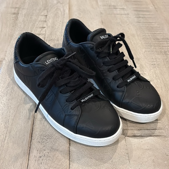 VALENTINO BY MARIO VALENTINO
Sofia VLOGO Sneaker - Picture 8 of 10